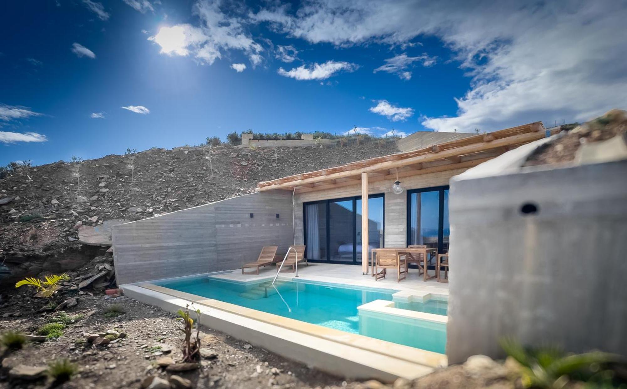 Sea View With Private Swimming Pool